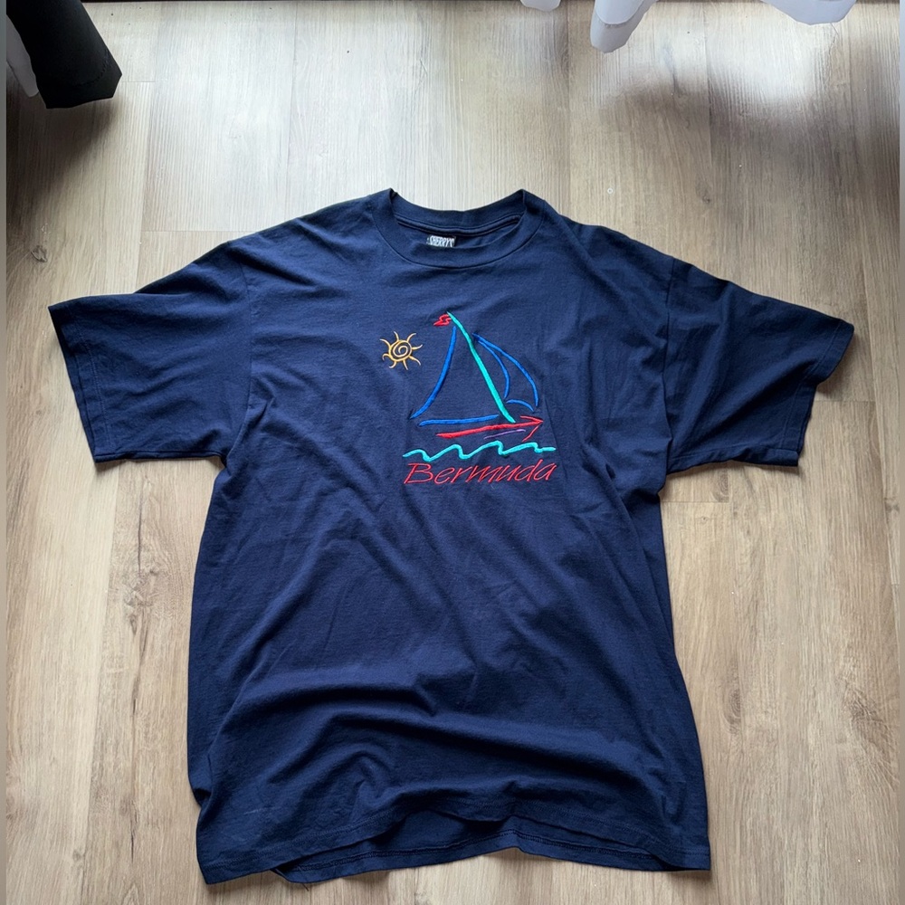 Blue Graphic Short Sleeve Tee with Retro Design